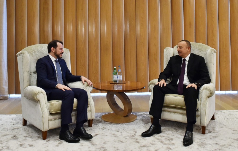 Le président Ilham Aliyev a reçu le ministre turc de l'Energie et des Ressources naturelles VIDEO