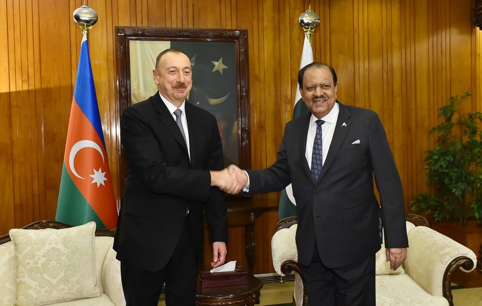 President Ilham Aliyev met with Pakistani President Mamnoon Hussain VIDEO