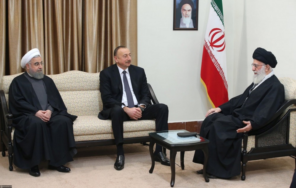 Präsident Ilham Aliyev trifft sich mit dem Obersten Führer des Iran Sejjed Ali Chamenei VIDEO
