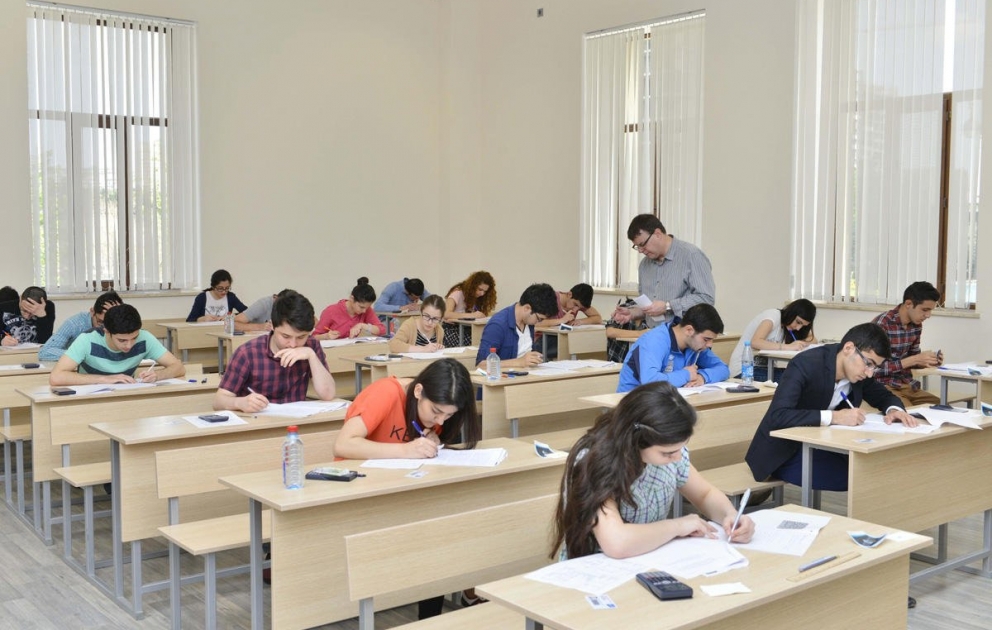 Martın 12-də 37 mindən artıq şagird imtahan verəcək VİDEO