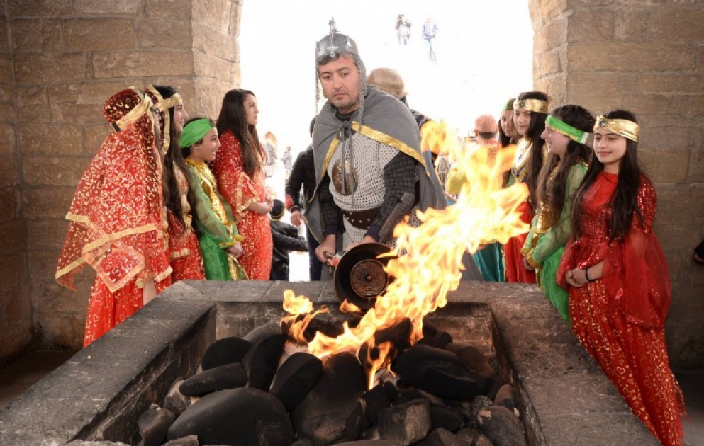 “İlaxır çərşənbə” karvanı “Atəşgah”dan od götürüb geri qayıdır VİDEO