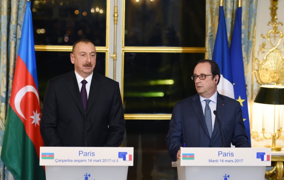 President Ilham Aliyev and President Francois Hollande made press statements VIDEO