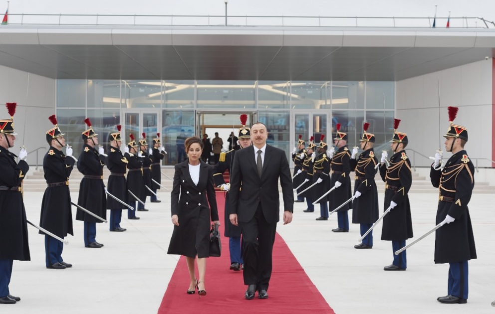 Le président Ilham Aliyev termine sa visite officielle en France VIDEO