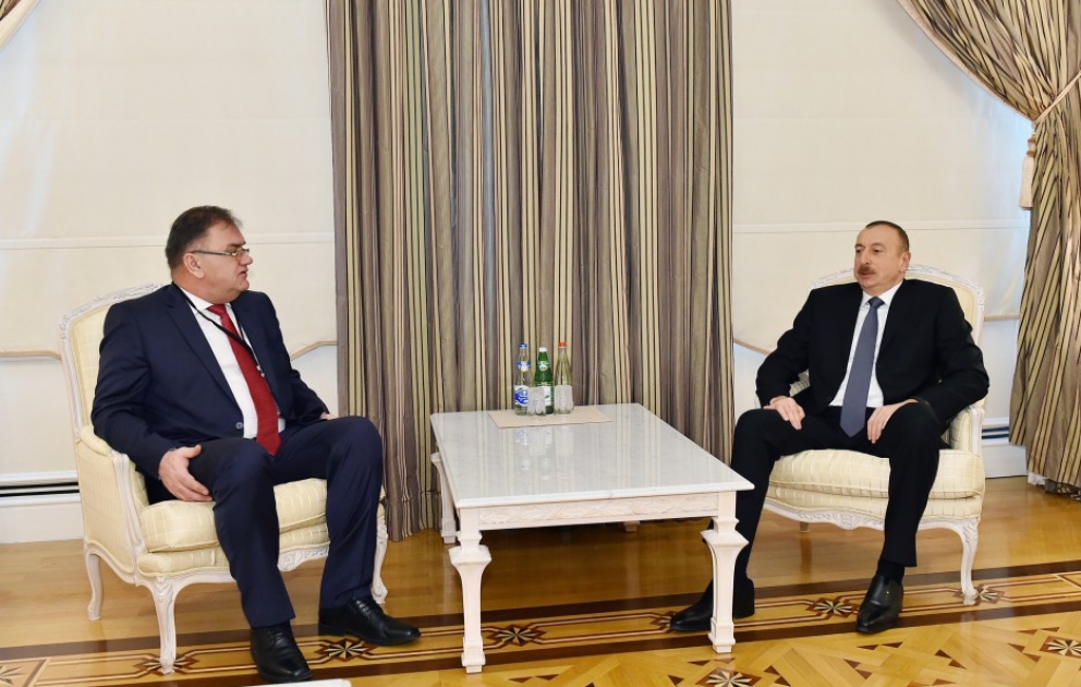 Le président Ilham Aliyev reçoit Mladen Ivanic VIDEO