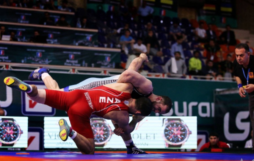 Yunan-Roma güləşi üzrə Azərbaycan millisi dünya kuboku yarışlarının gümüş medalına sahib olub VİDEO