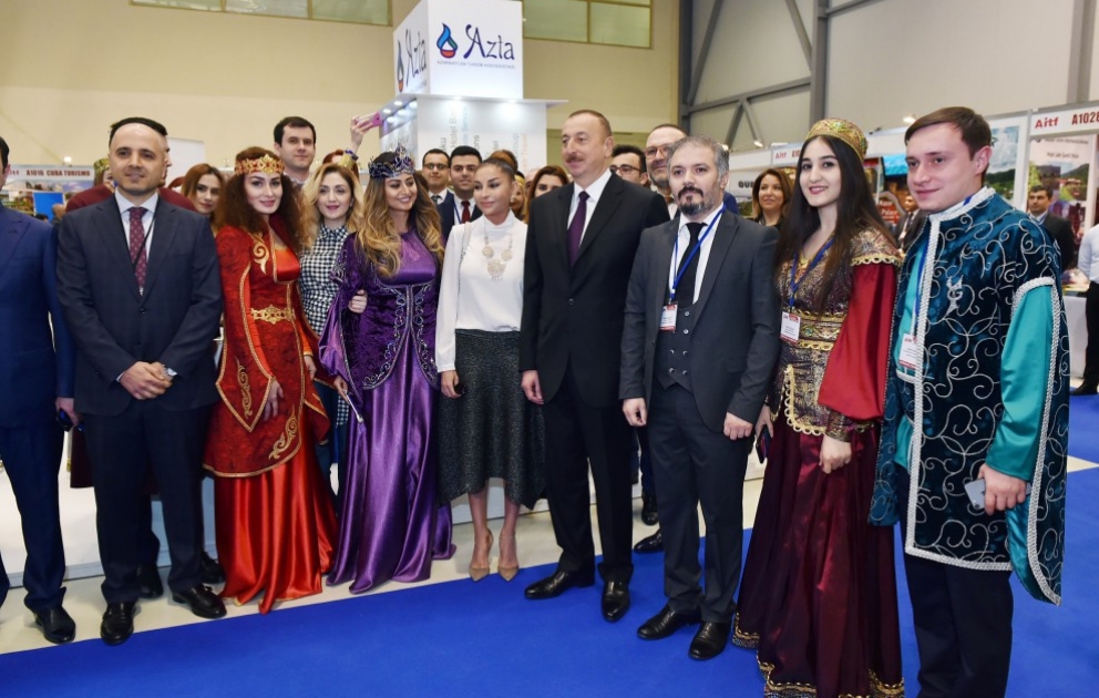 Le président Ilham Aliyev visite l’AITF 2017 VIDEO