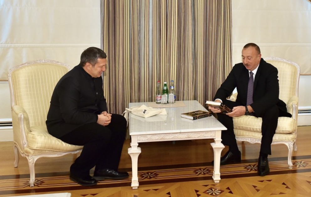 President Ilham Aliyev met with TV and radio host of All-Russia State Television and Radio Broadcasting Company Vladimir Solovyov VIDEO