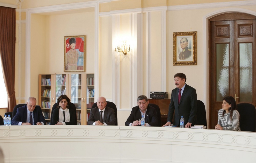 Qazax xalqının böyük oğlu Düsen Kaseinov bütün türk dünyasında sevilir VİDEO