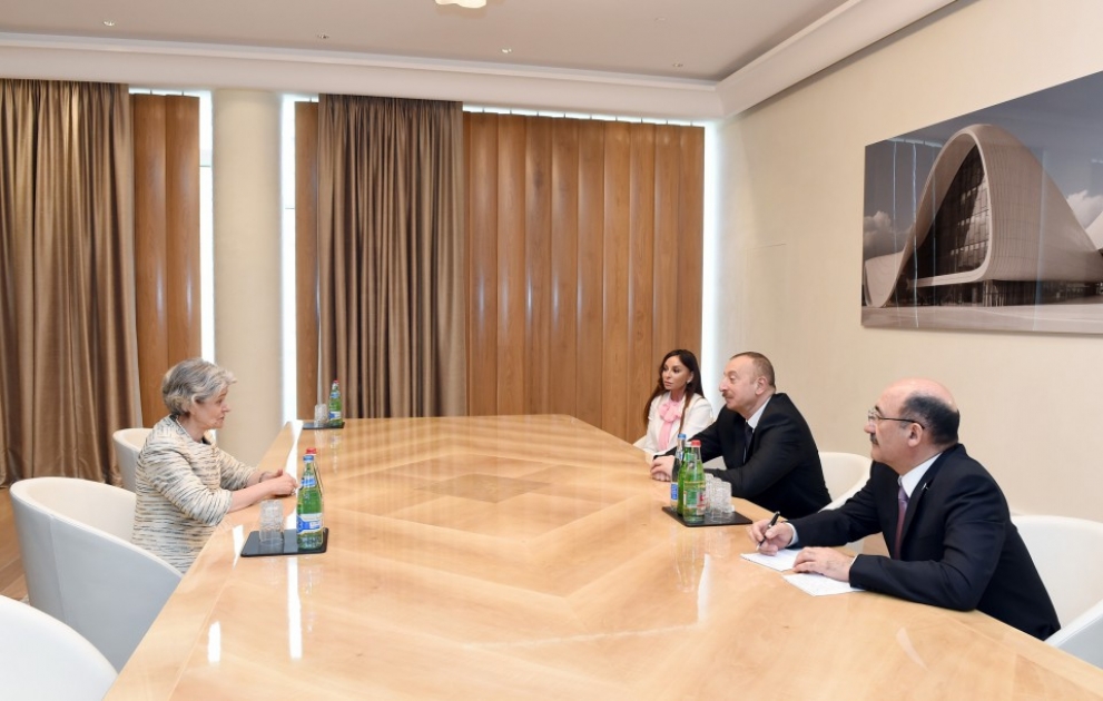 Prezident İlham Əliyevin və birinci xanım Mehriban Əliyevanın UNESCO-nun baş direktoru ilə görüşü olub YENİLƏNİB VİDEO