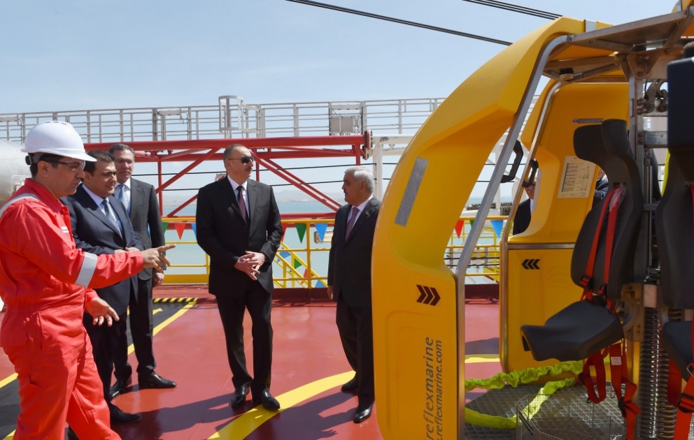 Inauguration de la plateforme de forage semi-submersible H.Aliyev VIDEO