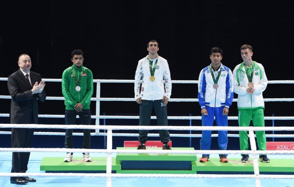 Azerbaijani boxers won three golds, three silvers and one bronze at Islamic Solidarity Games  President Ilham Aliyev watched final bouts VIDEO
