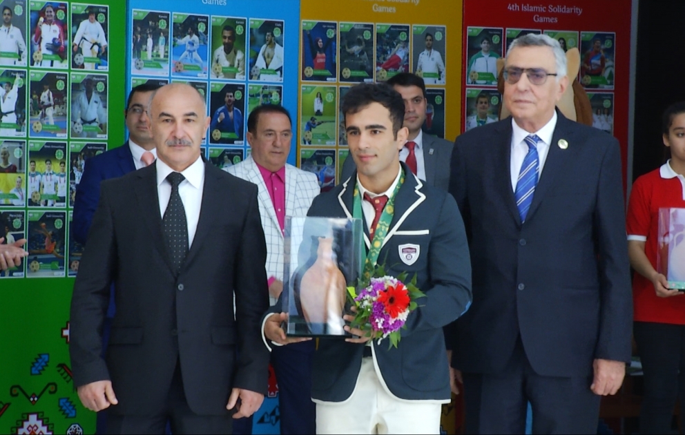 İslamiadanın sonuncu günündə medal qazanan idmançılarımızın şərəfinə “Zəfər günləri” təşkil edilib VİDEO
