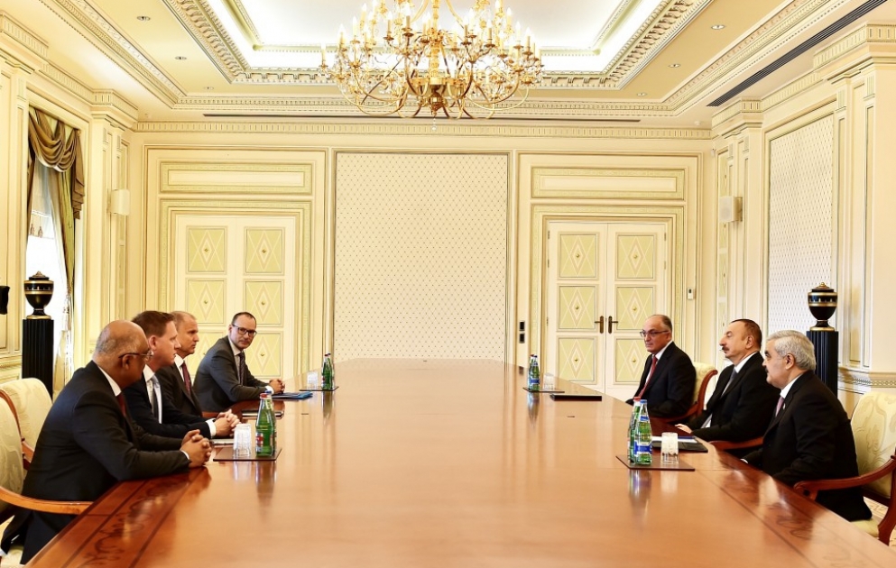 Prezident İlham Əliyev Statoil şirkətinin icraçı vitse-prezidentinin başçılıq etdiyi nümayəndə heyətini qəbul edib VİDEO