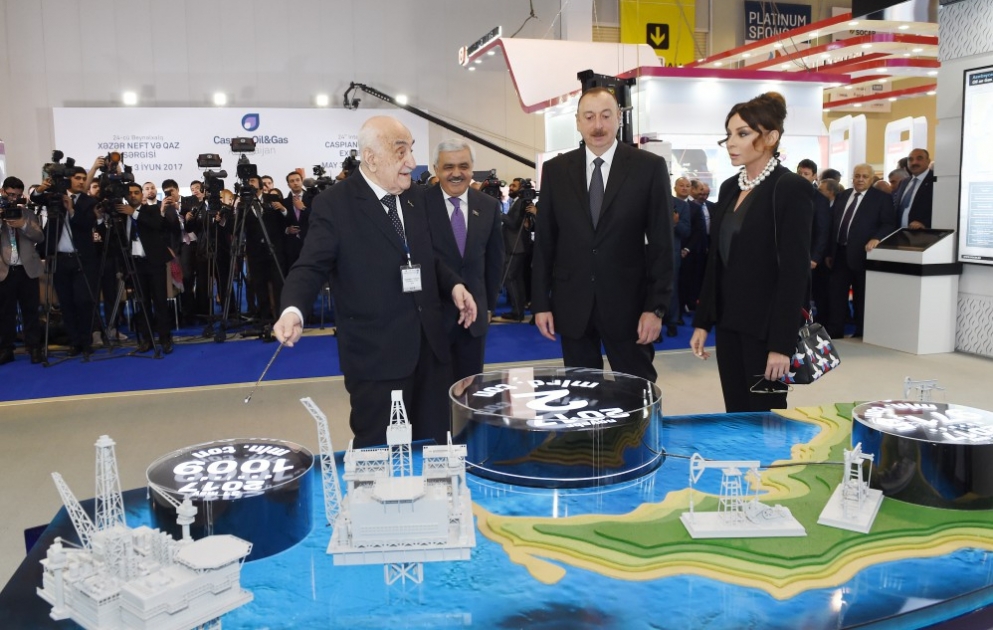 Azərbaycan Prezidenti İlham Əliyev XXIV Beynəlxalq “Xəzər Neft və Qaz-2017” sərgi və konfransının açılışında iştirak edib YENİLƏNİB 2 VİDEO