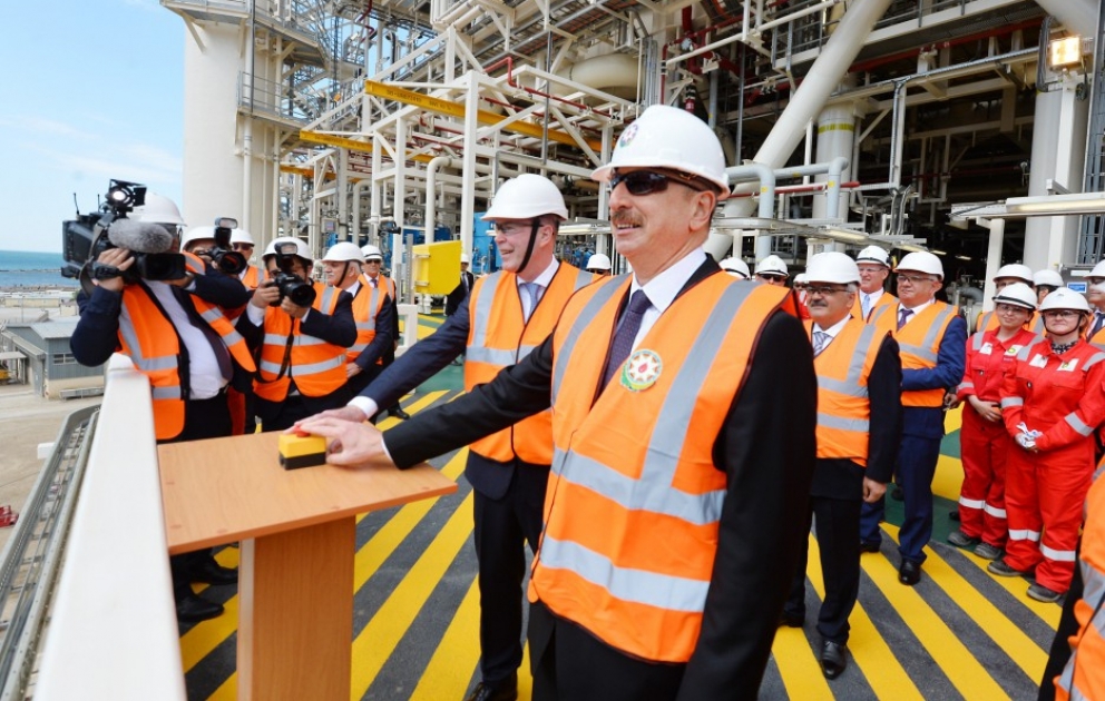 Le président Ilham Aliyev assiste à la cérémonie d’envoi en mer des installations construites pour Chahdeniz-2 VIDEO
