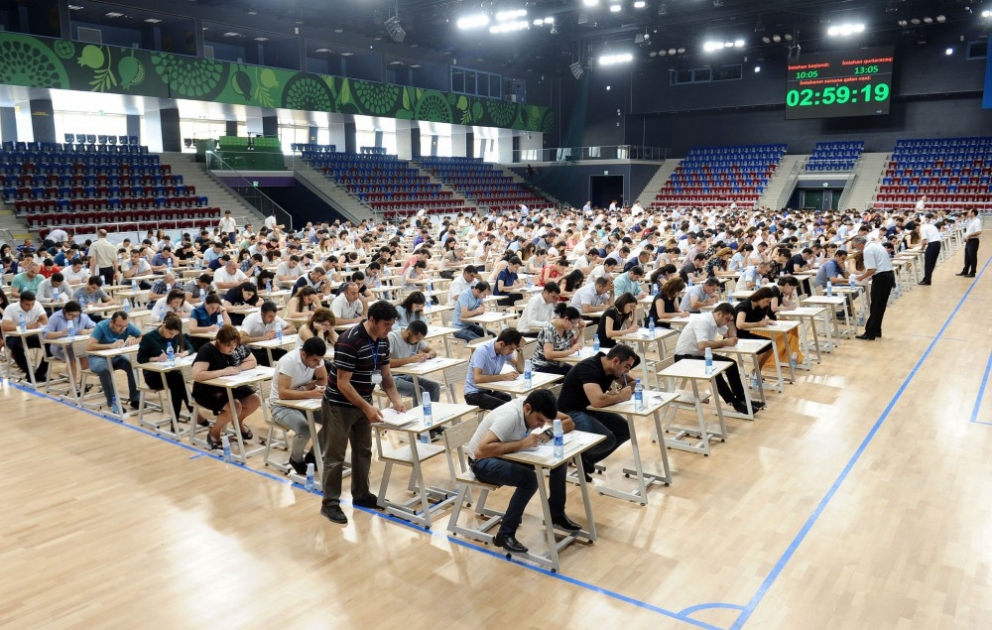 Ədliyyə orqanlarında işləmək istəyən namizədlər üçün test imtahanı keçirilib VİDEO