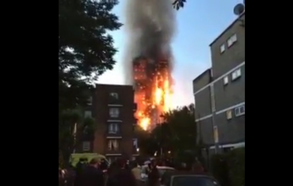 Londonda 27 mərtəbəli yaşayış binası yanır VİDEO