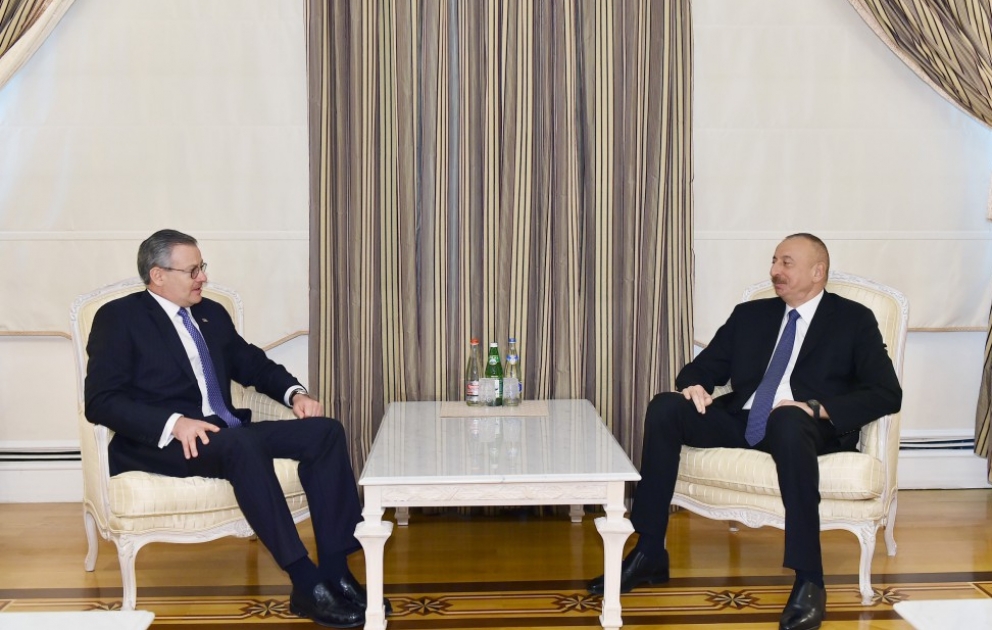 Le président Ilham Aliyev reçoit le ministre costaricain des affaires étrangères VIDEO
