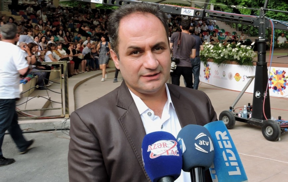 Təbrizli musiqiçi: Hər dəfə Azərbaycana gələndə ruhum pərvaz edir VİDEO