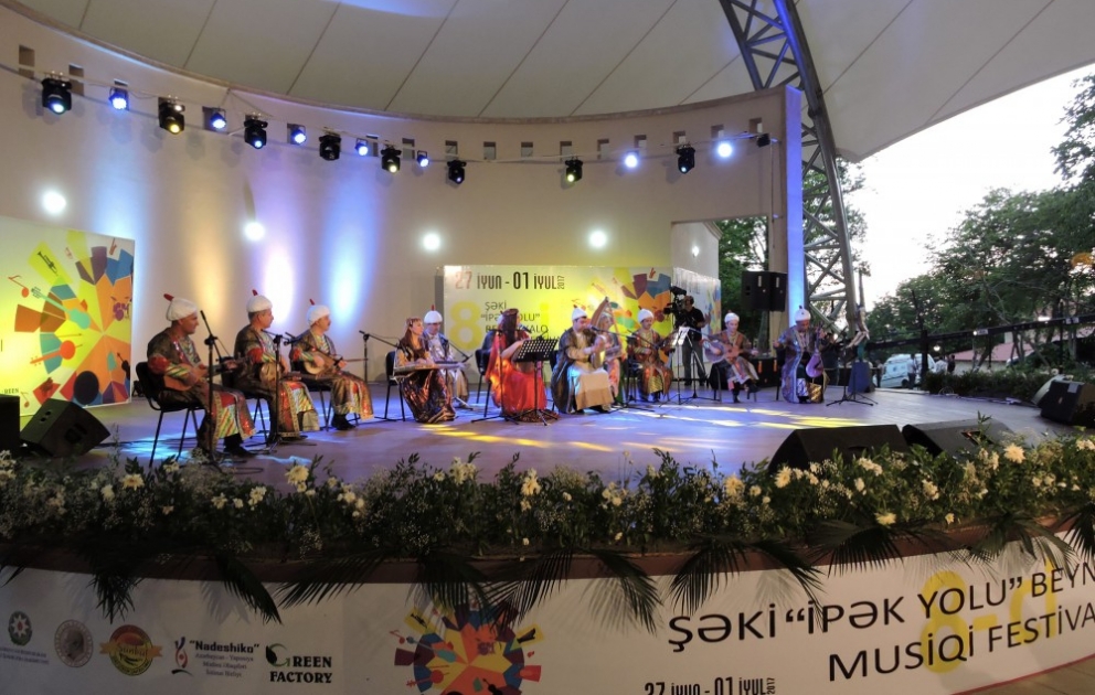 Şəki “İpək Yolu” VIII Beynəlxalq Musiqi Festivalı başa çatıb VİDEO
