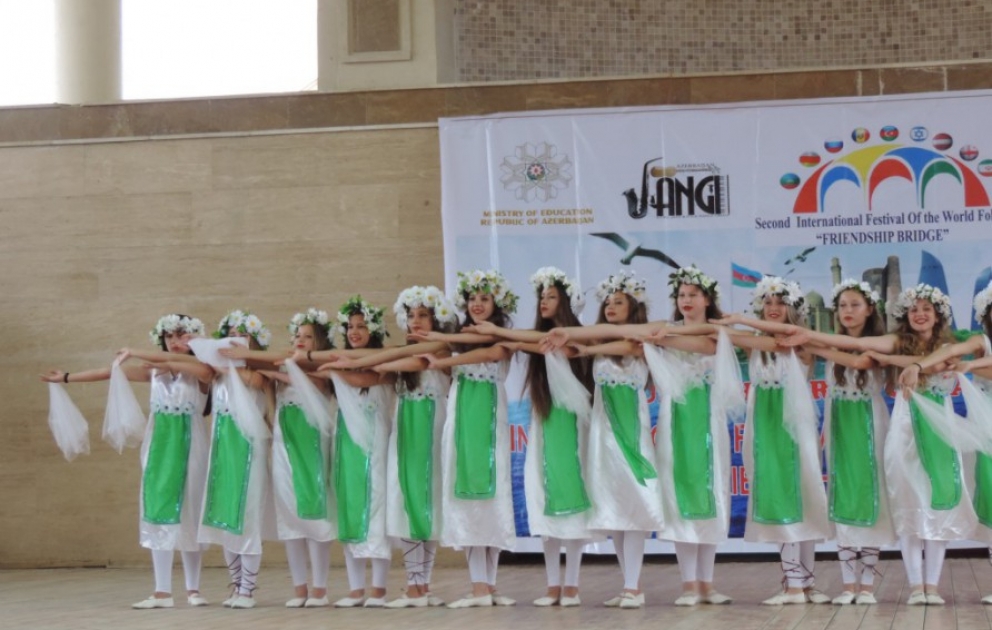 Qubada keçirilən beynəlxalq folklor-rəqs festivalına 7 ölkədən 700-dən çox iştirakçı qatılıb VİDEO