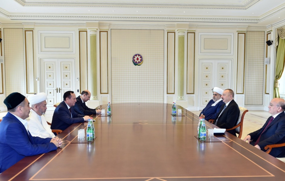 President Ilham Aliyev received Uzbek delegation VIDEO