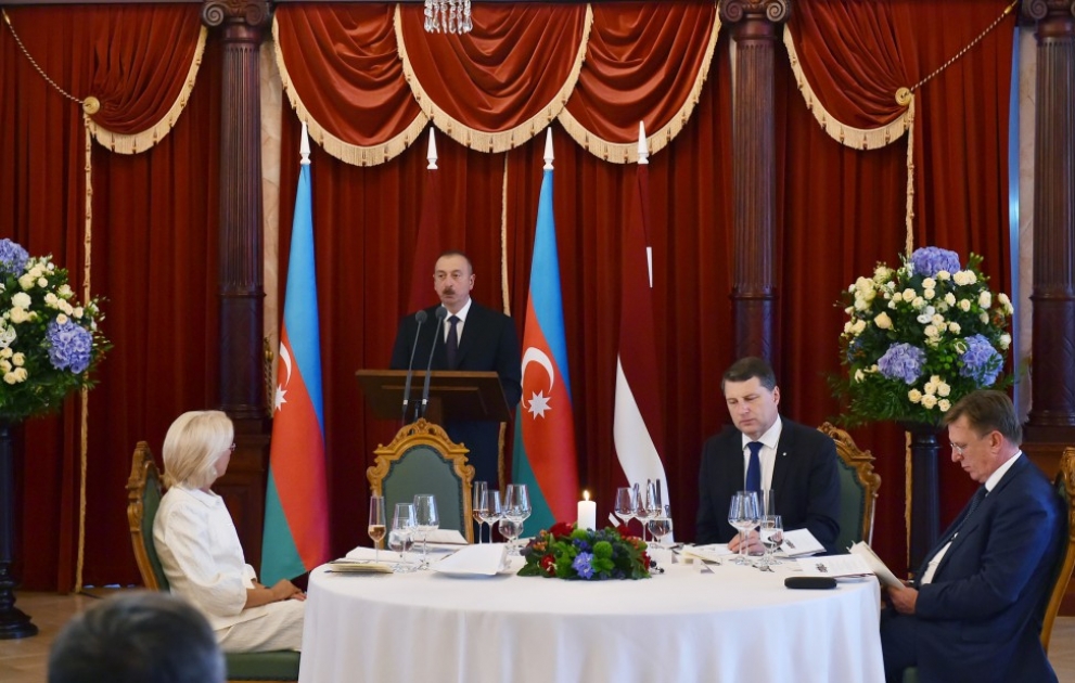 Riga : une réception officielle organisée en l’honneur du président azerbaïdjanais VIDEO