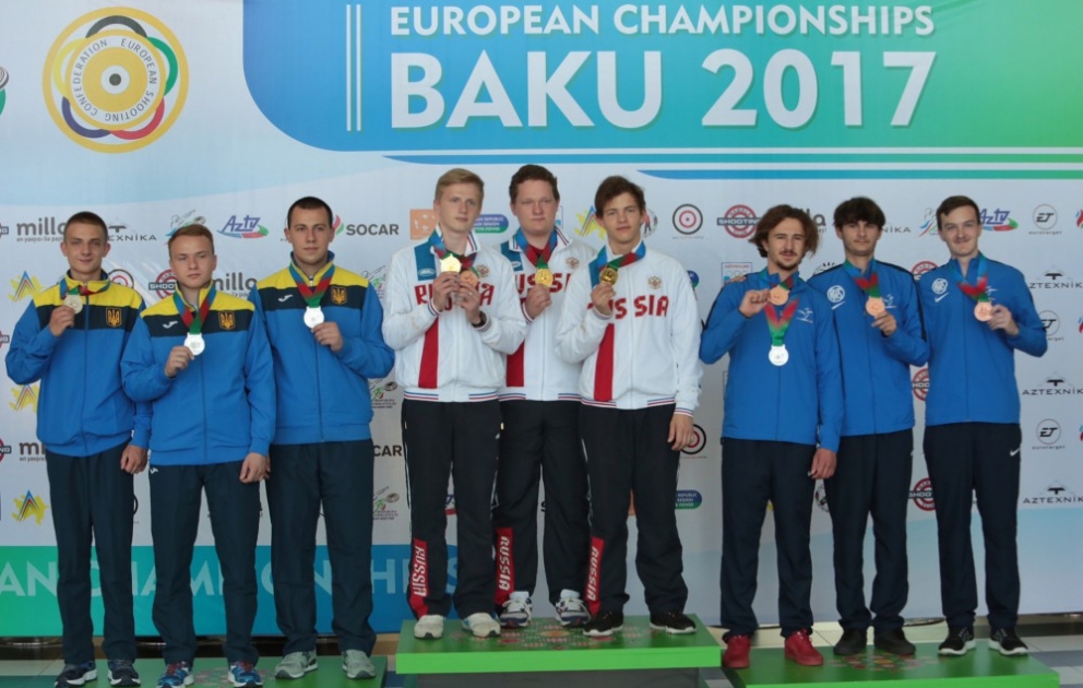Rusiya millisi yeniyetmələr arasında 25 metr məsafəyə tapança ilə atəş açma yarışının qızıl medalını qazanıb VİDEO