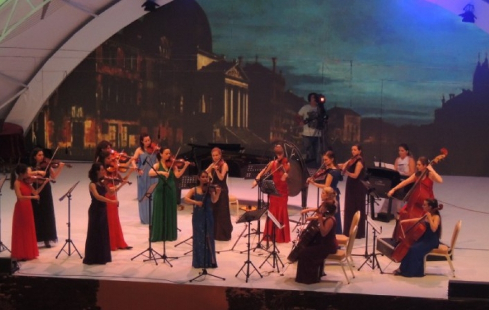 Выступление британского камерного оркестра «FeMusa» на Габалинском фестивале было встречено с интересом ВИДЕО