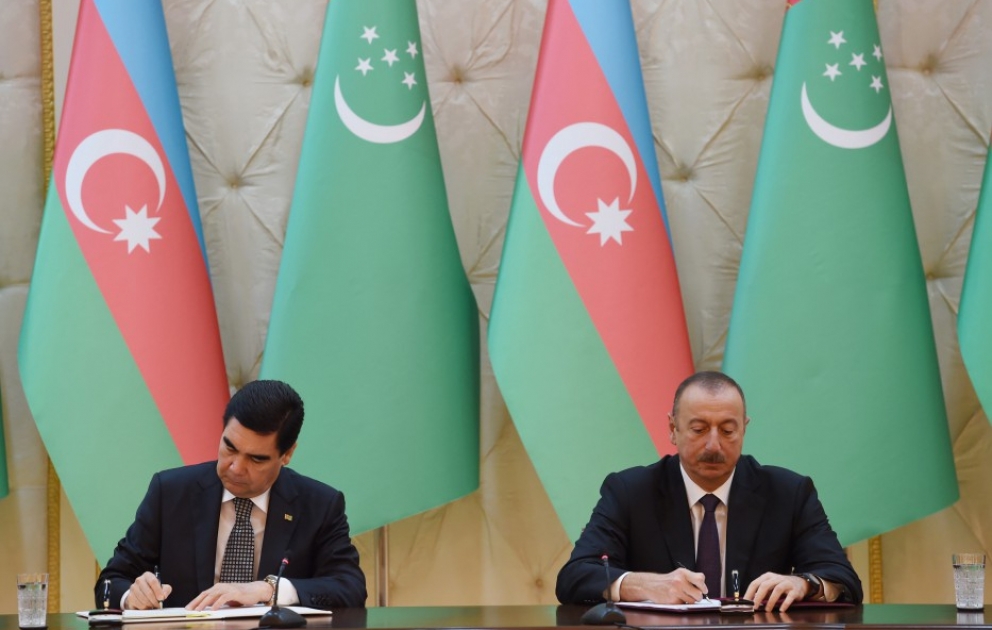 Signature des documents entre l’Azerbaïdjan et le Turkménistan VIDEO