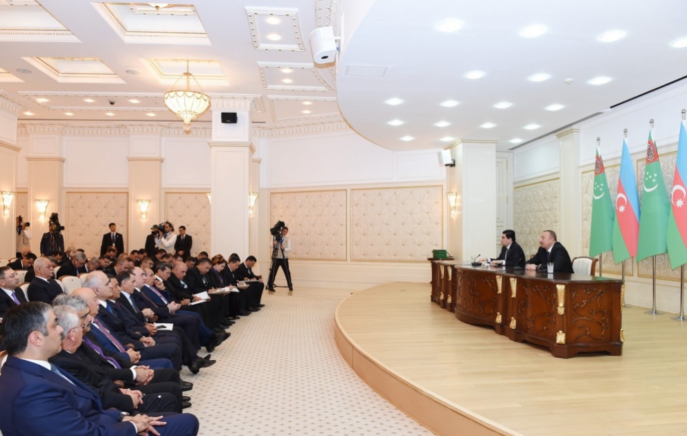 Pressekonferenz von Präsident Ilham Aliyev und Präsident Gurbanguly Berdimuhamedow VIDEO