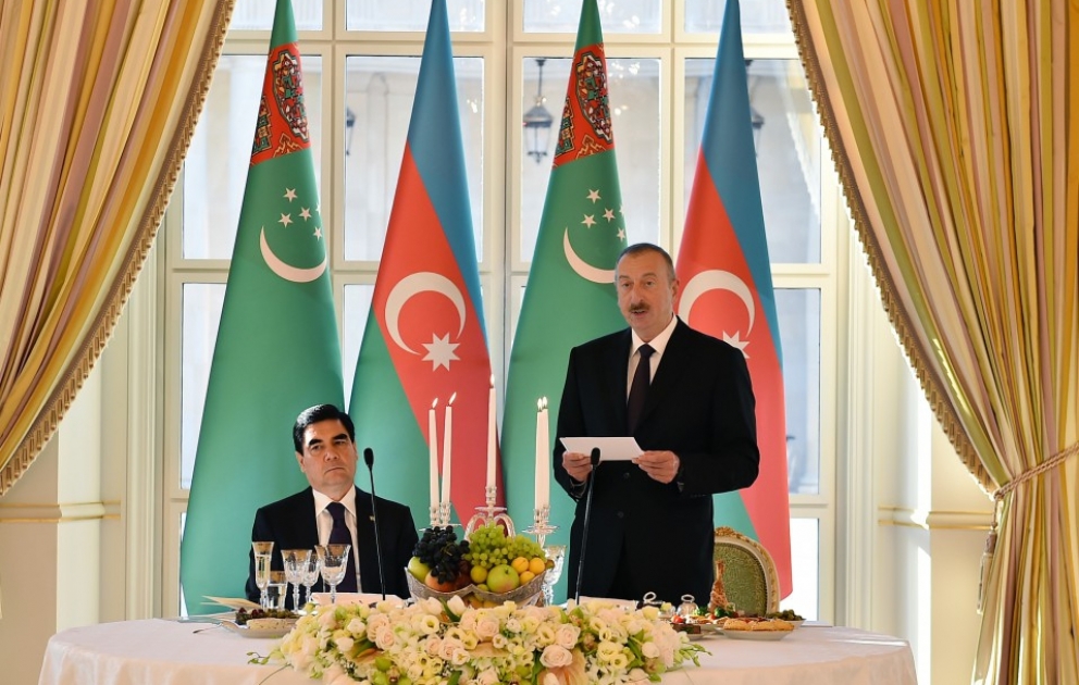 Gastmahl zu Ehren von Staatspräsident Turkmenistans VIDEO