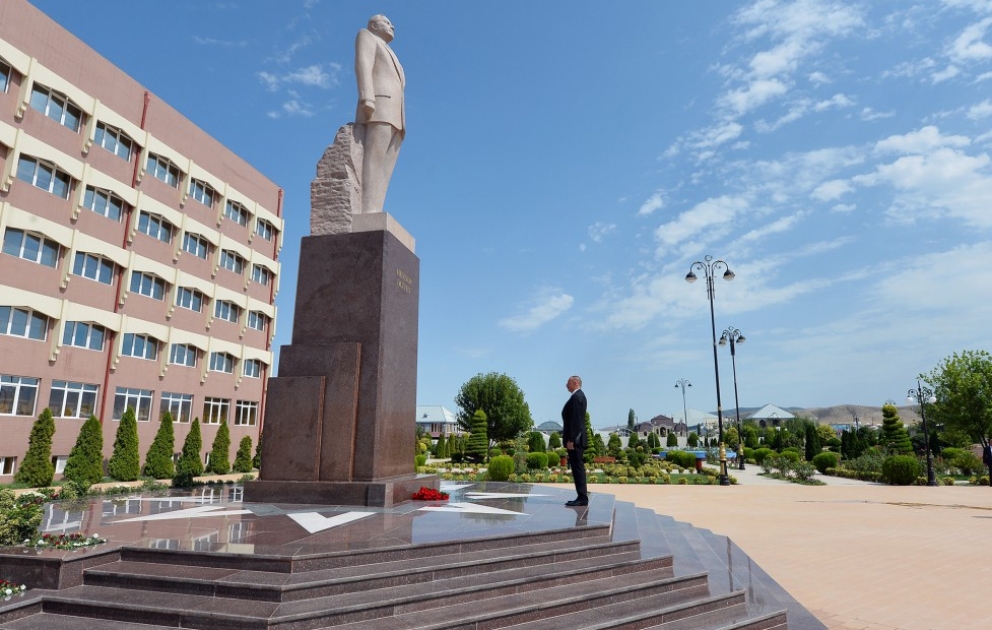 Präsident Ilham Aliyev zu Besuch in Göygöl VIDEO