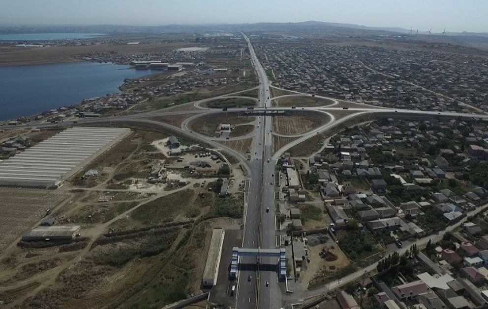 Bakı-Şamaxı-Yevlax avtomobil yolunun 1,9 kilometrlik hissəsi yenidən qurulub VİDEO