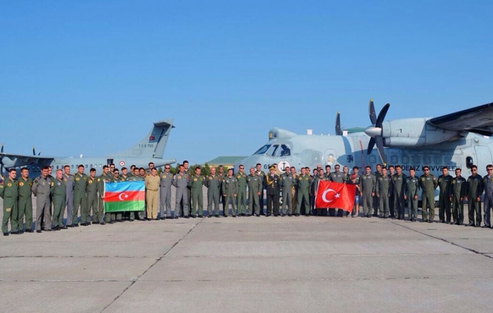 Un nouveau groupe de l’Armée de l’air turque arrive en Azerbaïdjan VIDEO