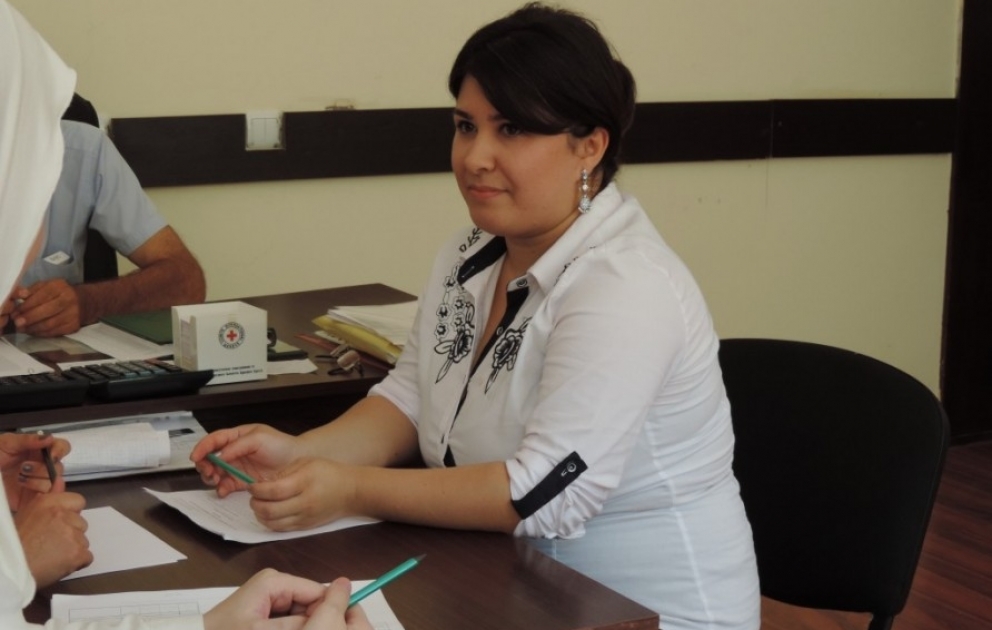 Sumqayıtlı gənc müəllim: Dərs deyəcəyim məktəbin daimi yaşayış yerimdən uzaq olması məni narahat etmir VİDEO