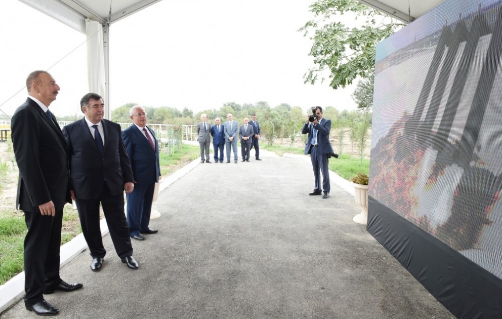 Президент Ильхам Алиев принял участие в церемонии подачи воды для орошения на посевные участки Нефтчалинского района ВИДЕО