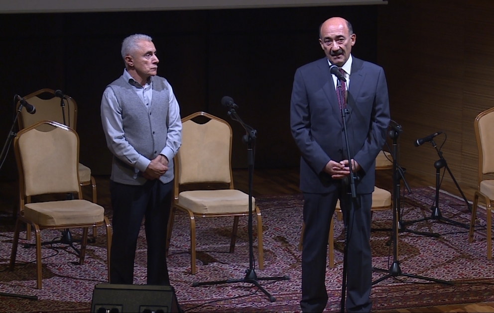 Xalq Artisti Alim Qasımov haqqında yazılmış “Muğamın meracı” kitabının təqdimatı olub VİDEO