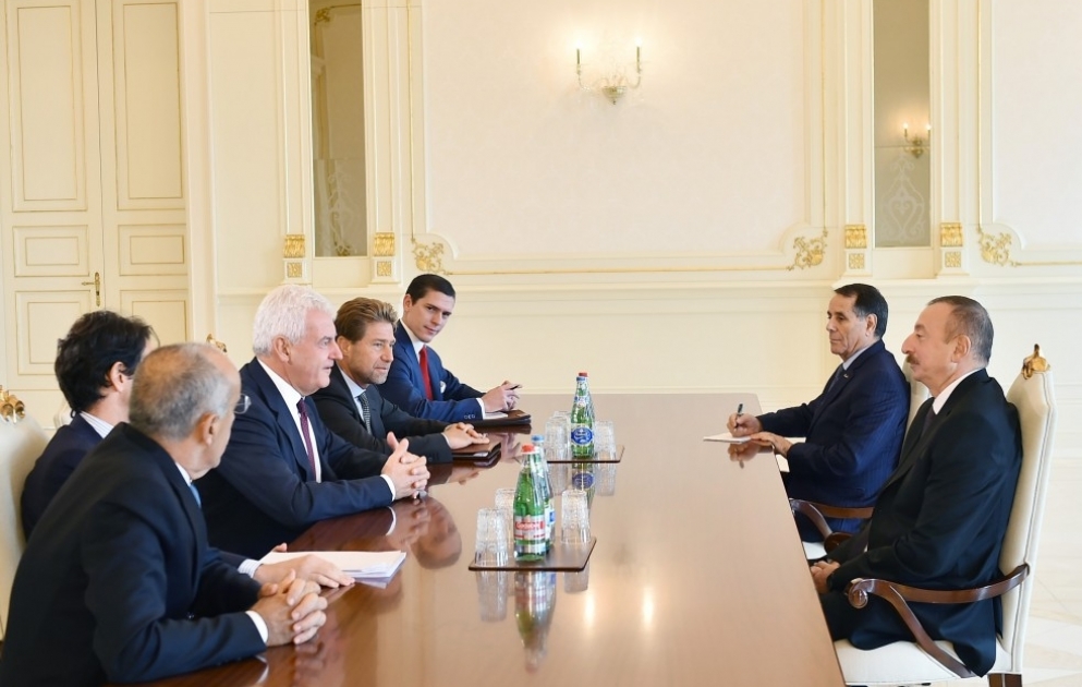 President Ilham Aliyev received CEO of Italian Leonardo company VIDEO
