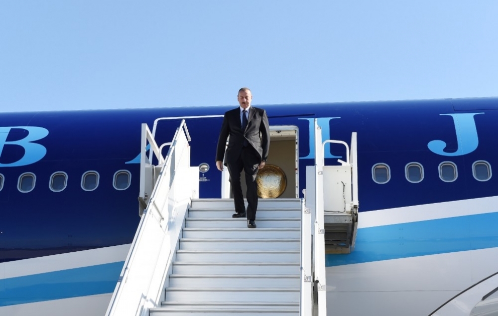 Le président Ilham Aliyev entame une visite à Sotchi VIDEO