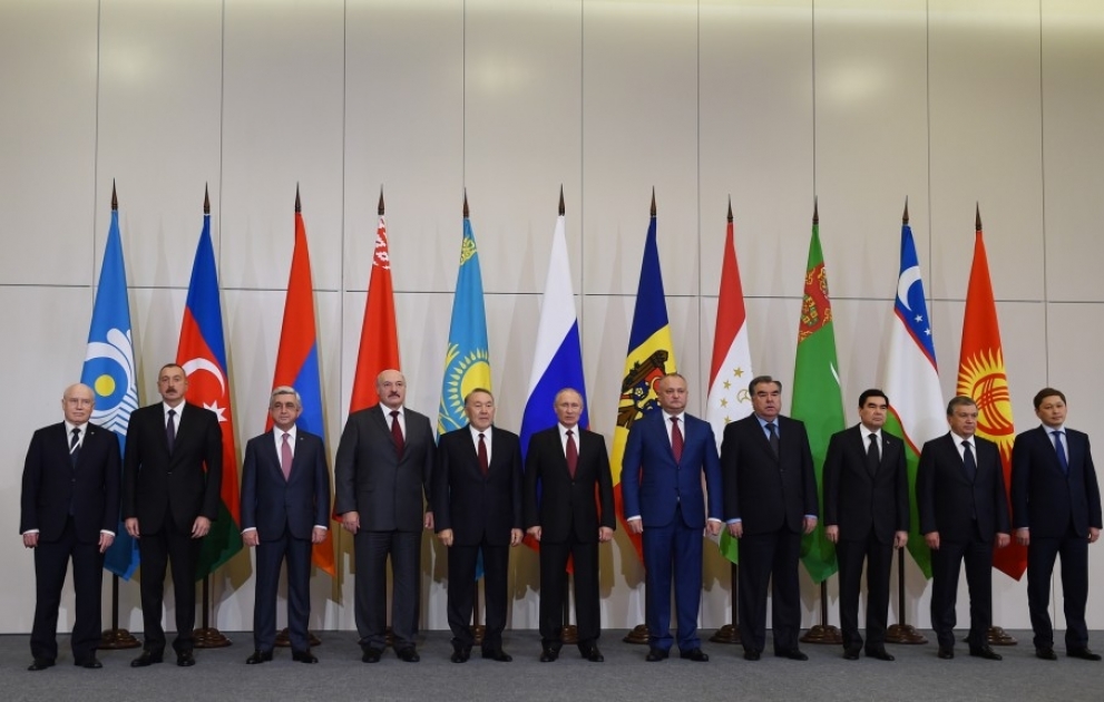 Le président Ilham Aliyev a participé à la réunion restreinte du Conseil des chefs d’Etat de la CEI VIDEO