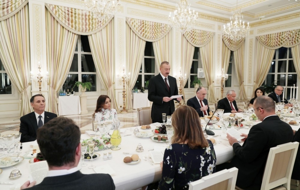 En l'honneur du président bulgare VIDEO