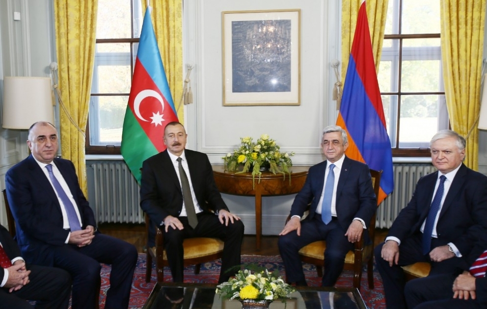 Entretien des présidents azerbaïdjanais et arménien à Genève VIDEO