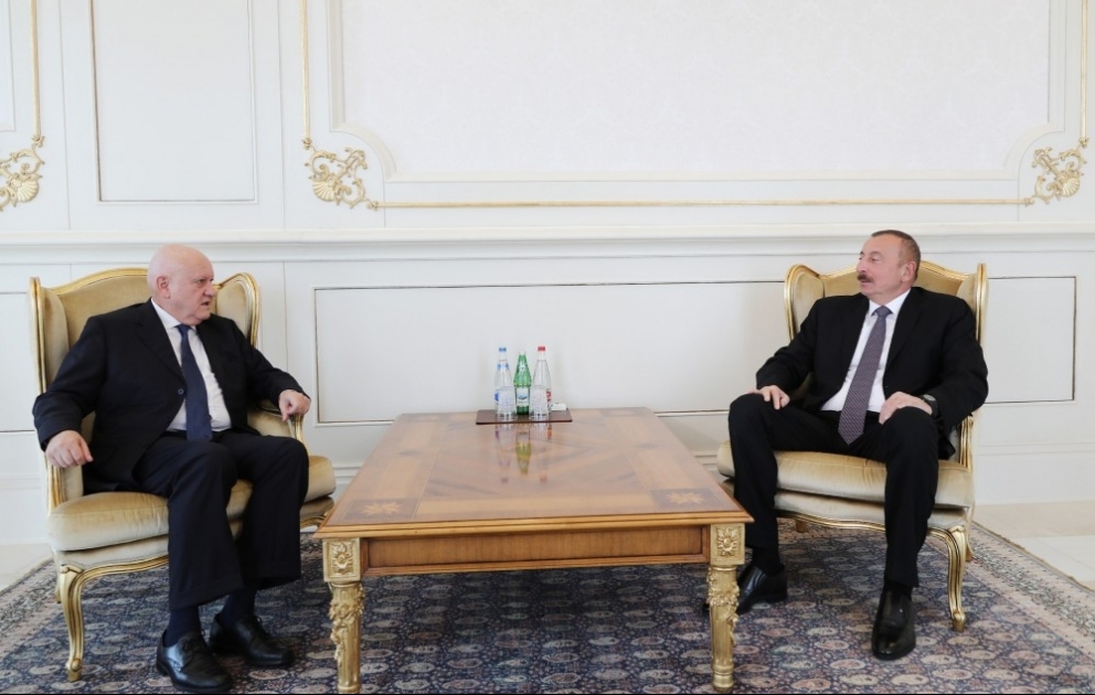 President Ilham Aliyev accepted credentials of incoming Guatemalan ambassador VIDEO