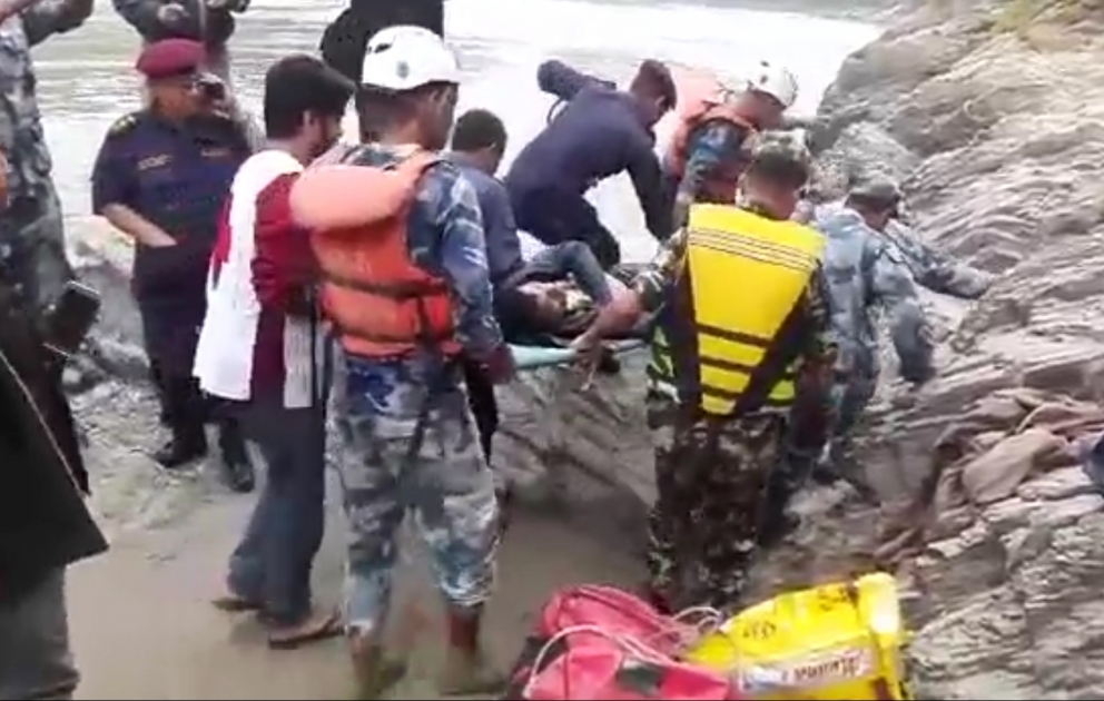Nepalda sərnişin avtobusunun aşması nəticəsində 14 nəfər ölüb VİDEO