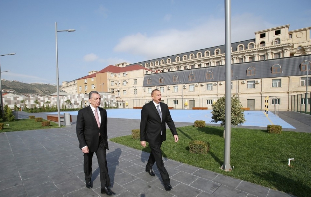 Le président Ilham Aliyev s’est familiarisé avec les conditions créées dans un nouveau parc à Bakou VIDEO