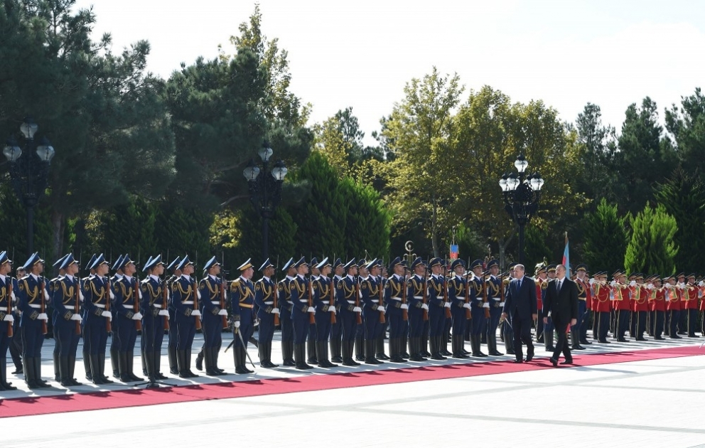 Türkiyə Prezidenti Rəcəb Tayyib Ərdoğanın rəsmi qarşılanma mərasimi olub VİDEO