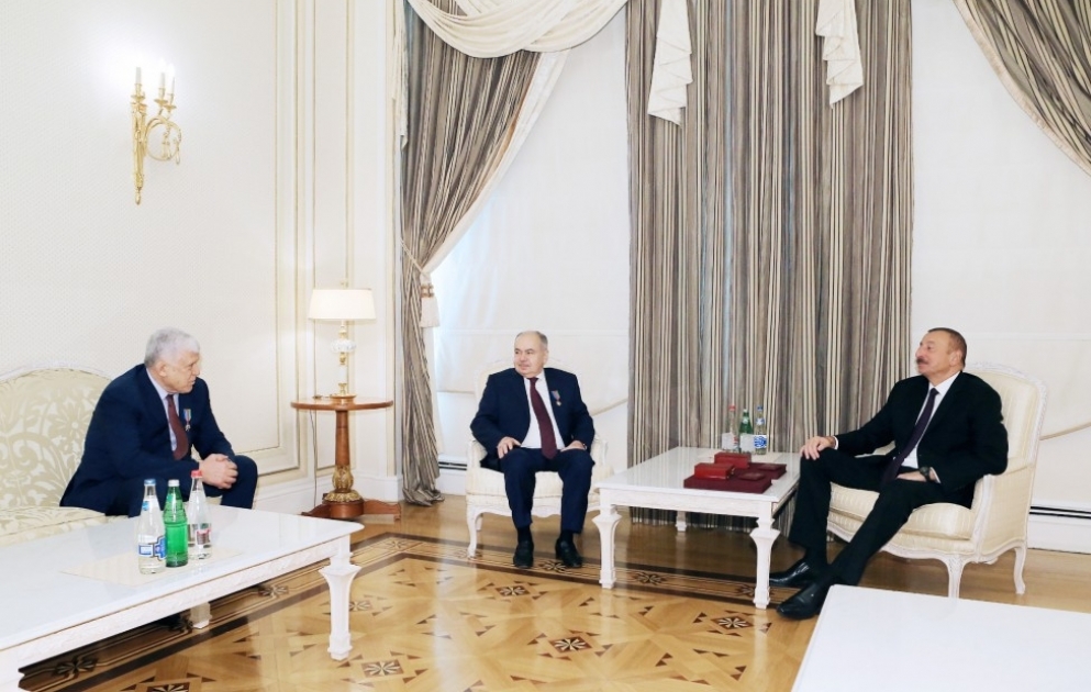 Entretien du président azerbaïdjanais avec le vice-président du Conseil de la Fédération de Russie et le président de l’Assemblée populaire du Daghestan VIDEO