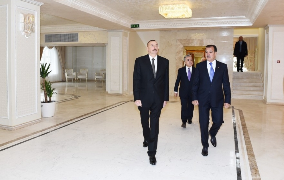 Präsident Ilham Aliyev weiht neu gebaute Staatsphilharmonie in Ganja ein VIDEO