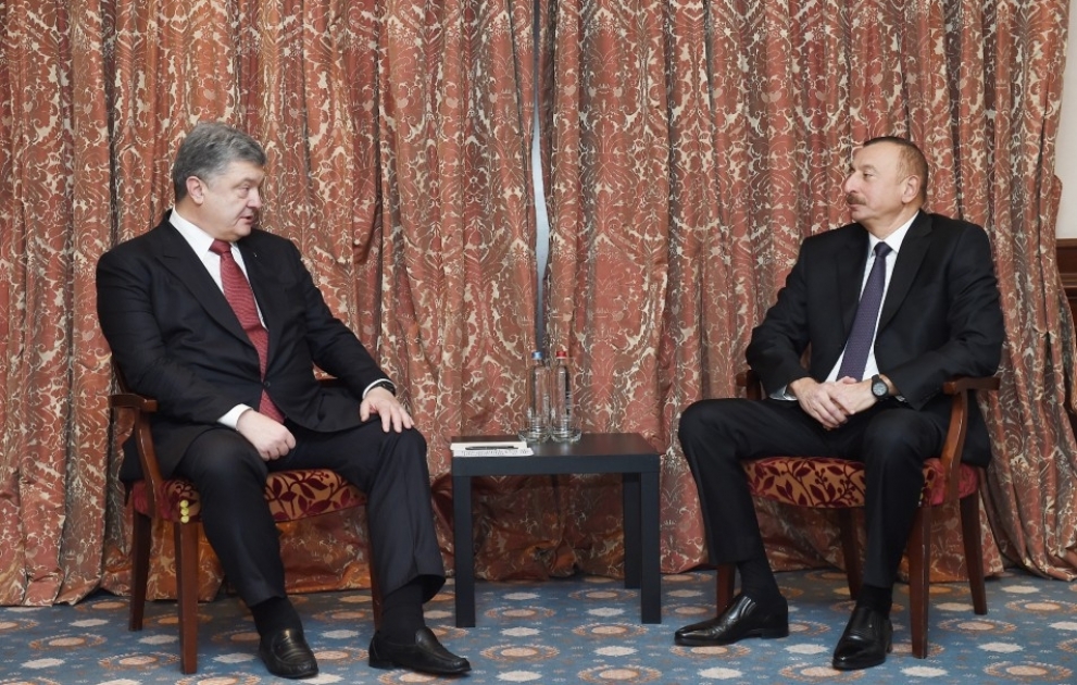 President Ilham Aliyev met with Ukrainian President Petro Poroshenko in Brussels VIDEO